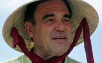 Biographie de Oliver Stone