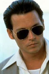 Avec des lunettes