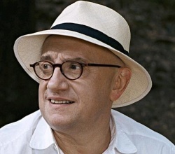 Avec lunettes