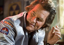 Stuntman Mike (Kurt Russell)