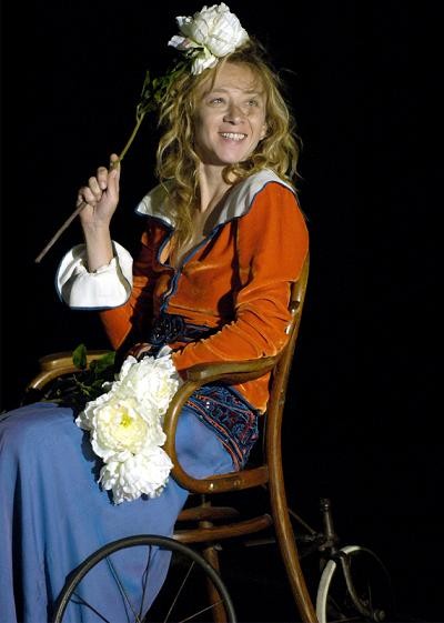 Sylvie Testud dans La Pitié dangereuse