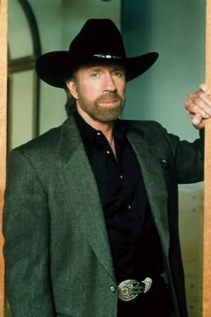 Danny Trejo dans Walker Texas Ranger - Saison 8