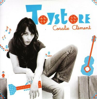 Chiara Mastroianni dans Clément (Coralie) - Toystore