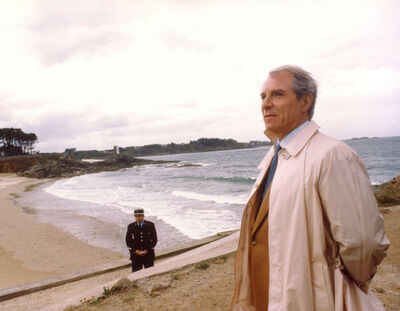Claude Chabrol dans Les Dossiers secrets de l'inspecteur Lavardin - Saison 1