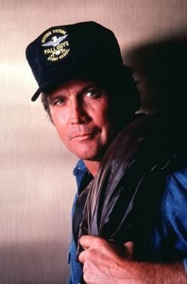David Carradine dans L'Homme qui tombe à pic - Saison 5