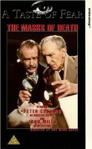 Peter Cushing dans Les Masques de la mort