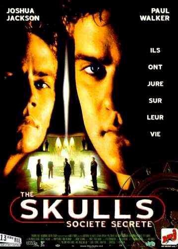  Universal Pictures dans The Skulls, société secrète
