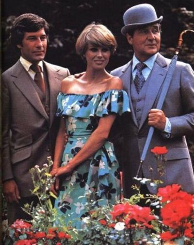 Patrick Macnee dans Chapeau melon et bottes de cuir 70s - Saison 2