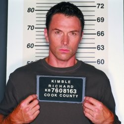 Chris Evans dans Le Fugitif 2000 - Saison 1